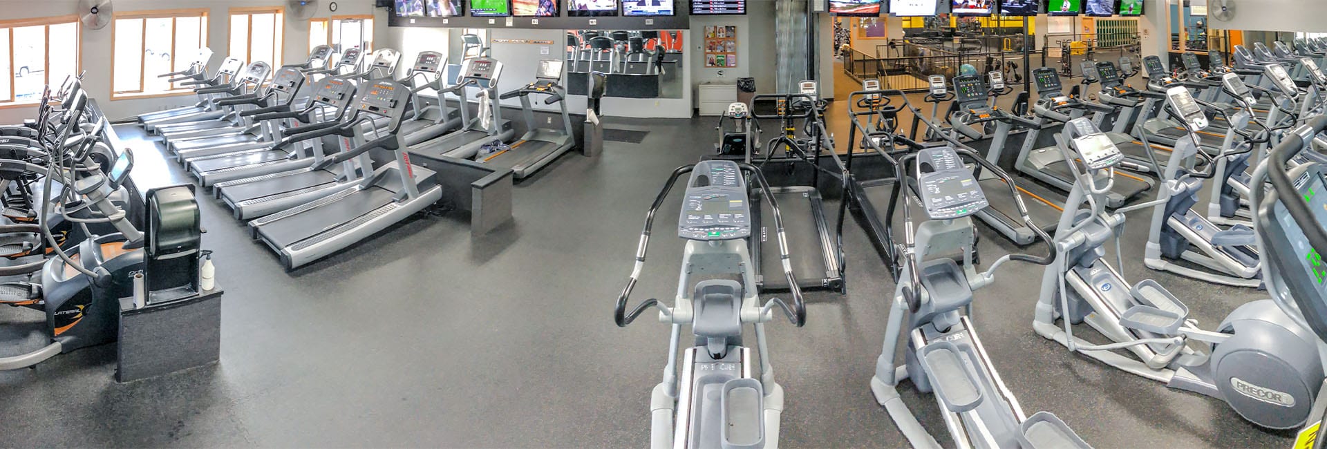 large spacious cardio area